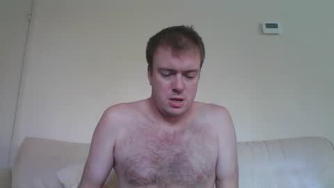 Snapshot of gogo12104 chatting on October 4, 3:17 pm jme online show from October 4, 3:17 pm