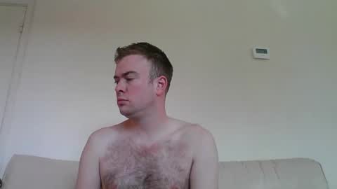 Snapshot of gogo12104 chatting on March 8, 10:07 am jme online show from March 8, 10:07 am