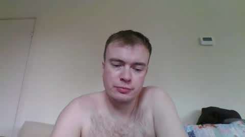 Snapshot of gogo12104 chatting on February 26, 4:35 pm jme online show from February 26, 4:35 pm