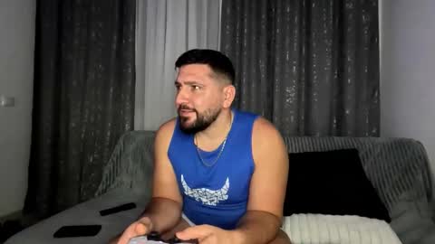 gold_alpha_boy online show from October 27, 6:54 pm