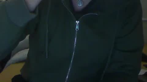 Gomez Addams online show from November 16, 1:24 pm