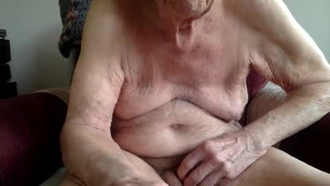 Sweet old guy online show from October 5, 6:45 pm