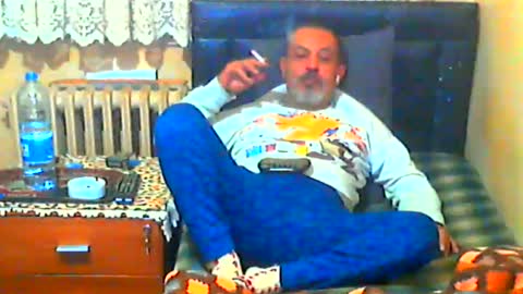 good online show from December 17, 9:10 pm