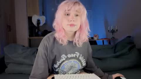 Greg-independent model online show from March 7, 8:50 pm