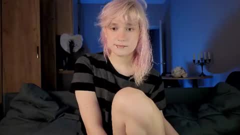 Greg-independent model online show from June 20, 9:31 pm