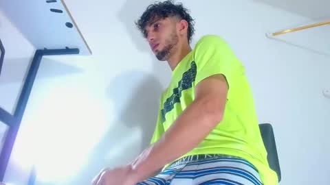 Snapshot of gregory_hardxx chatting on September 9, 1:49 am GREGORY online show from September 9, 1:49 am