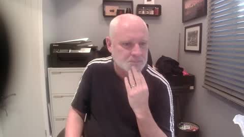 Snapshot of greyfox_6000 chatting on January 16, 1:47 pm greyfox_6000 online show from January 16, 1:47 pm