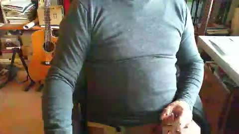 greyhounddog online show from October 15, 8:44 am