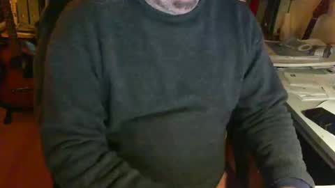 greyhounddog online show from January 7, 7:06 pm