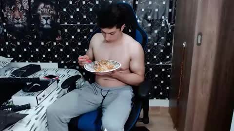 griego01 online show from March 17, 12:36 am