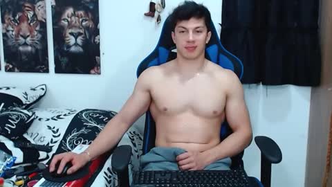 griego01 online show from March 5, 9:39 pm