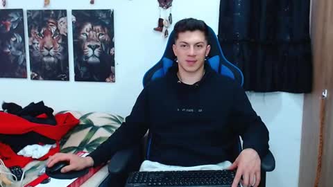 griego01 online show from March 12, 7:49 pm