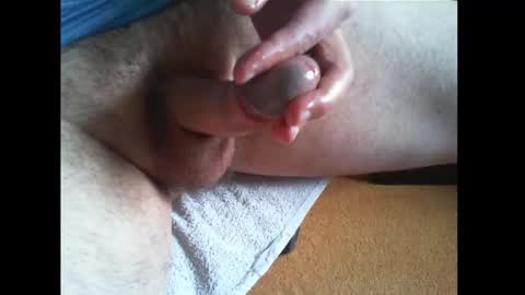 Snapshot of grosseeichel chatting on February 7, 9:47 am GrosseEichel online show from February 7, 9:47 am