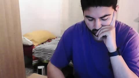 Snapshot of gsendra chatting on December 17, 11:17 am gsendra online show from December 17, 11:17 am