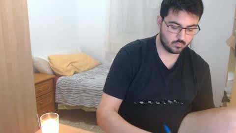 Snapshot of gsendra chatting on January 12, 6:27 pm gsendra online show from January 12, 6:27 pm