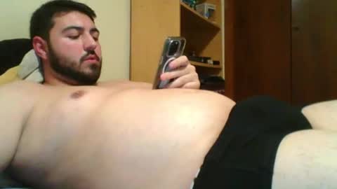 Snapshot of gsendra chatting on January 1, 4:39 am gsendra online show from January 1, 4:39 am