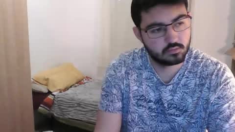 Snapshot of gsendra chatting on December 16, 8:41 am gsendra online show from December 16, 8:41 am