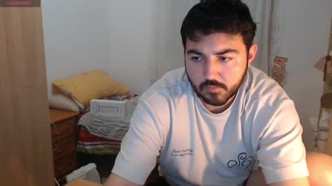 Snapshot of gsendra chatting on February 7, 7:17 pm gsendra online show from February 7, 7:17 pm