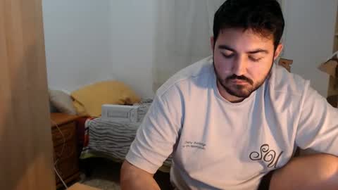 Snapshot of gsendra chatting on January 29, 4:08 pm gsendra online show from January 29, 4:08 pm