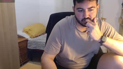 Snapshot of gsendra chatting on February 21, 10:39 am gsendra online show from February 21, 10:39 am