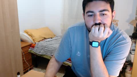 Snapshot of gsendra chatting on January 27, 9:13 am gsendra online show from January 27, 9:13 am