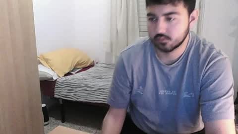 Snapshot of gsendra chatting on December 10, 8:19 am gsendra online show from December 10, 8:19 am