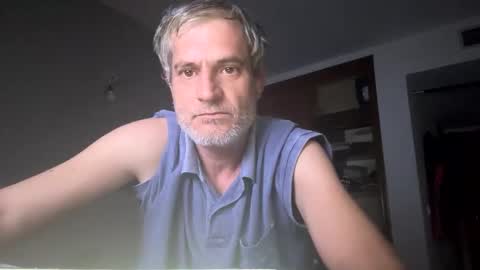 guardiannif_ online show from January 25, 11:43 pm