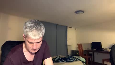 guardiannif_ online show from February 25, 9:13 pm