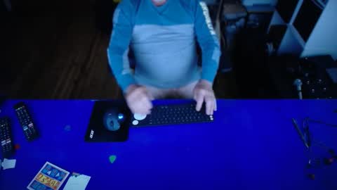 guesswhatigot2 online show from February 13, 7:25 am