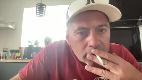 guil0 online show from September 8, 6:51 pm