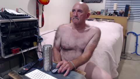 guitarsexgod2 online show from June 22, 3:25 am