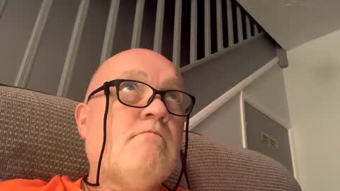 Snapshot of gusher25 chatting on December 27, 6:42 pm gusher25 online show from December 27, 6:42 pm