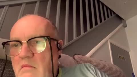 Snapshot of gusher25 chatting on October 16, 9:34 pm gusher25 online show from October 16, 9:34 pm