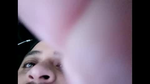 Snapshot of guuur chatting on March 9, 6:11 pm guuur online show from March 9, 6:11 pm