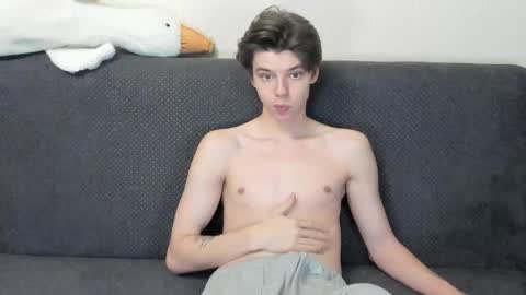 guy_liam1 online show from November 19, 1:55 pm