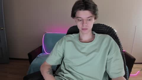 guy_liam1 online show from December 27, 12:34 pm