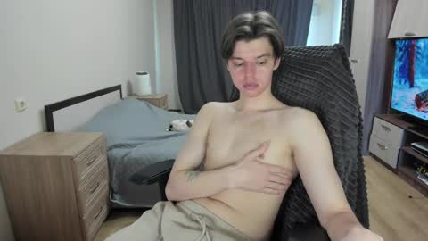 guy_liam1 online show from April 11, 8:18 am