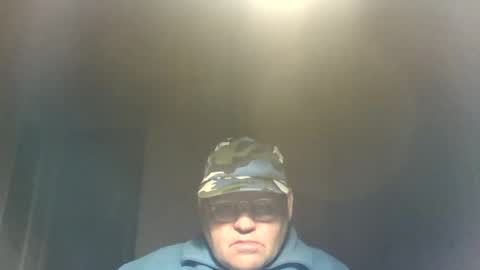 Snapshot of guyboy73 chatting on October 13, 3:45 am guyboy73 online show from October 13, 3:45 am