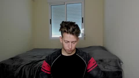 Oliver online show from December 19, 11:18 am