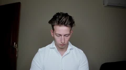 Oliver online show from January 8, 5:59 pm