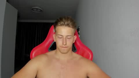 Oliver online show from October 28, 10:45 pm