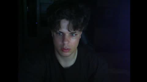 gymguy0505 online show from May 28, 9:35 pm