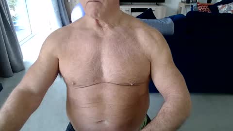 Snapshot of gymguyuk28 chatting on February 26, 12:36 pm Gymguy online show from February 26, 12:36 pm