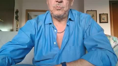 gyrdy online show from December 25, 2:56 pm