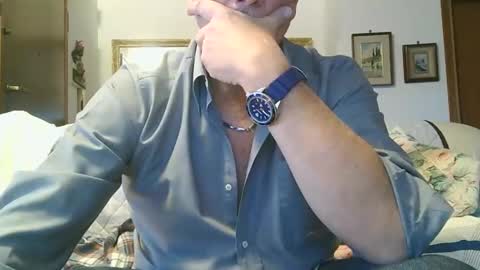 gyrdy online show from December 23, 3:44 pm