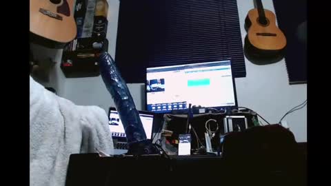 Snapshot of h_flex_cam chatting on December 4, 4:16 pm Flex Cam online show from December 4, 4:16 pm