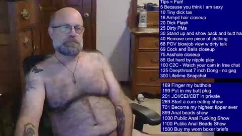HairyDaddyBear69 online show from November 4, 12:44 am