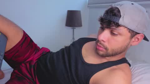 Independent       model  online show from December 15, 9:01 pm