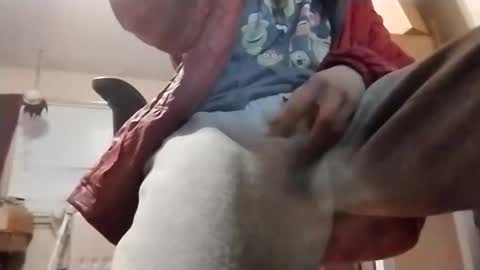 halo3489 online show from March 2, 9:49 am