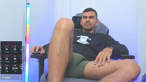 hamiltong12 online show from July 14, 3:07 pm